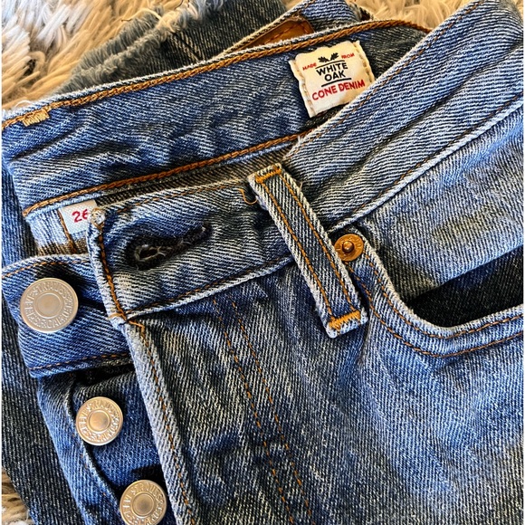 Levi’s White Oak Cone Denim Jeans - Picture 3 of 3